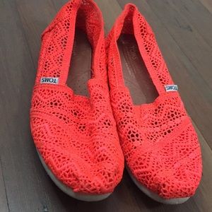 Toms neon shoes